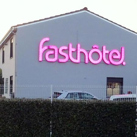 Fasthotel Tarbes Semeac - Un Hotel Fh Confort Bagian luar foto